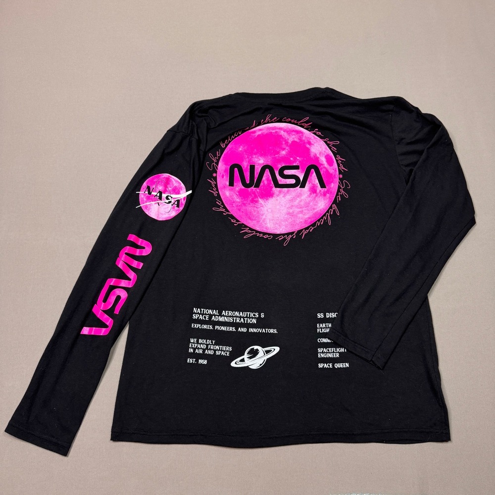 NASA Long Sleeve Graphic Tee Black Pink Moon She Believed She Could Large